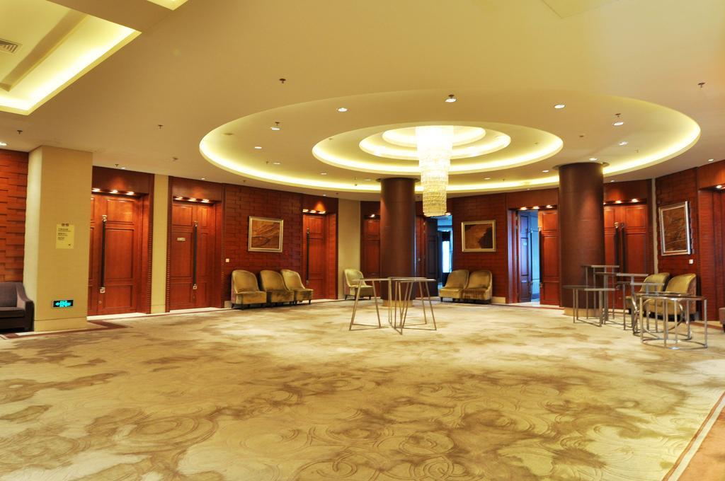 Howard Johnson Caida Plaza Shanghai Buitenkant foto